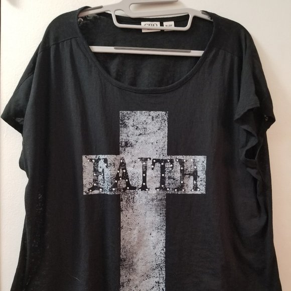 Faith Scoop neck cross with studs short sleeve top - Picture 1 of 6
